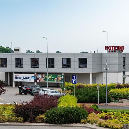 Hotel Police Police Mostowe 외부 사진