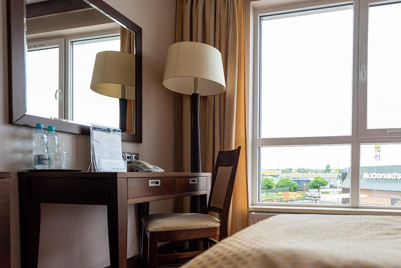 Hotel Police Police Mostowe 외부 사진