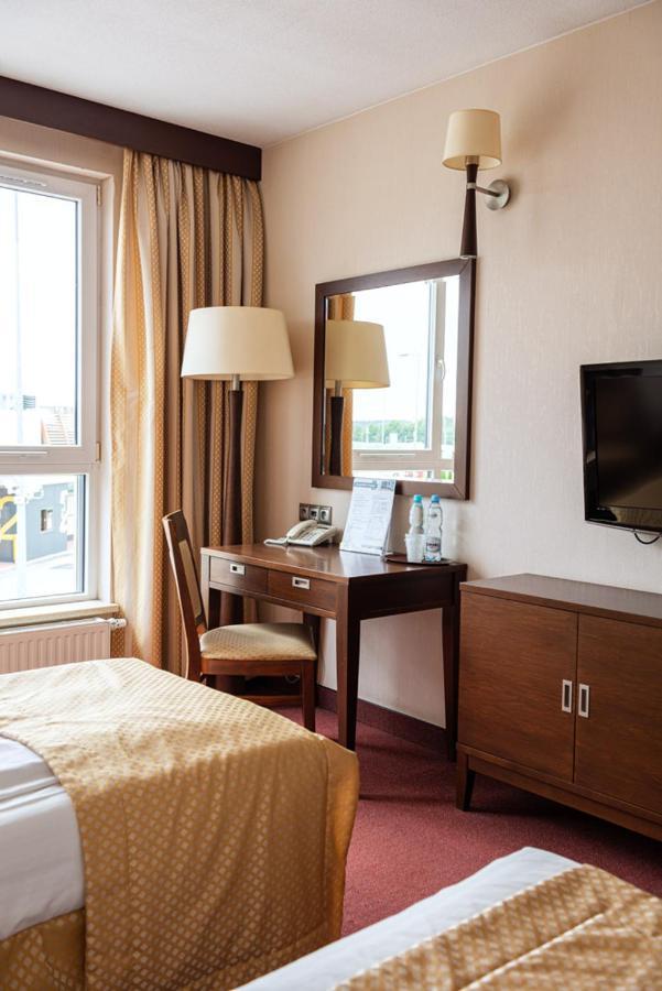 Hotel Police Police Mostowe 외부 사진