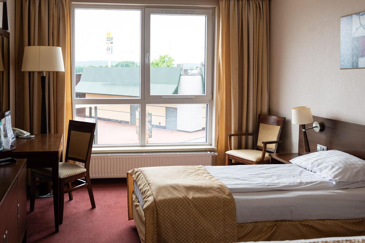 Hotel Police Police Mostowe 외부 사진